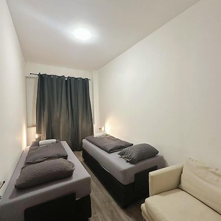 뒤셀도르프 2Schlafenzimmer 5Betten Montuerwhonung 아파트 외부 사진