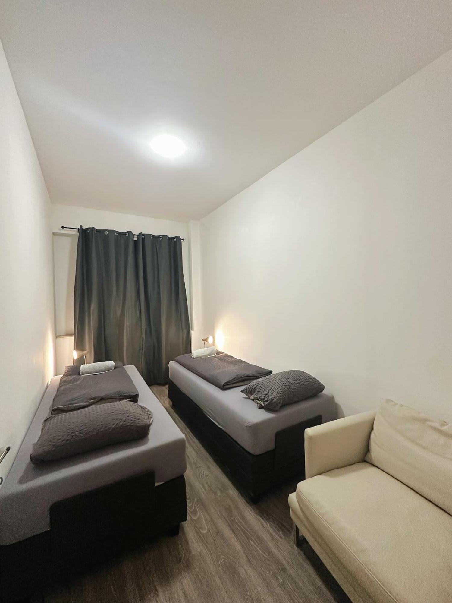 뒤셀도르프 2Schlafenzimmer 5Betten Montuerwhonung 아파트 외부 사진