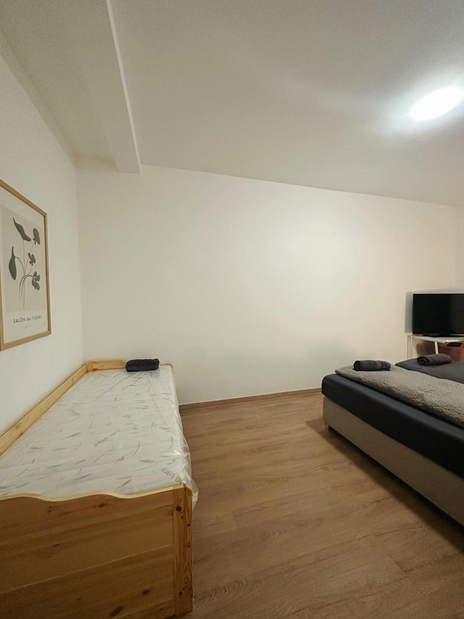 뒤셀도르프 2Schlafenzimmer 5Betten Montuerwhonung 아파트 외부 사진
